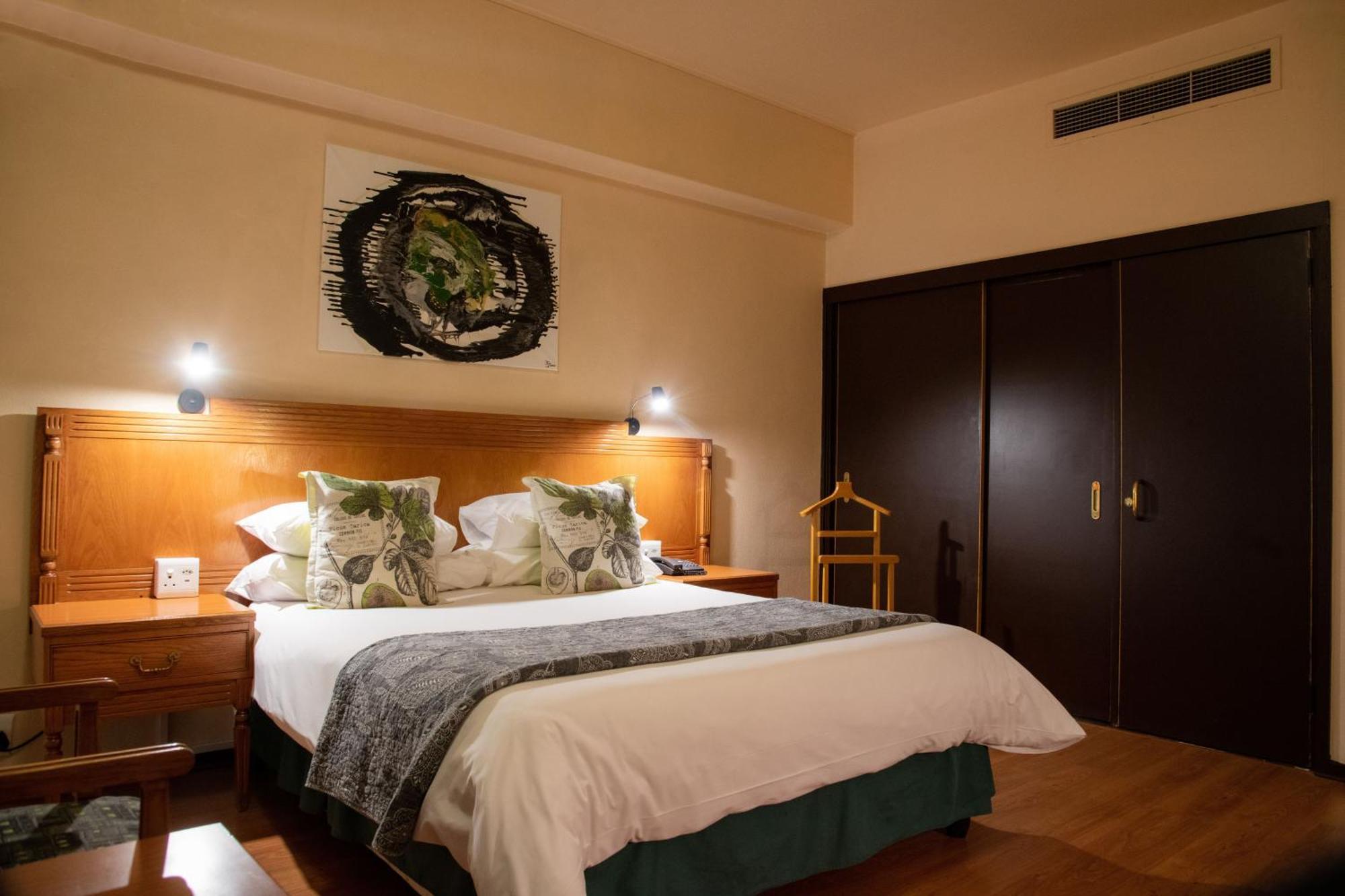 Bon Hotel Bloemfontein Central ภายนอก รูปภาพ