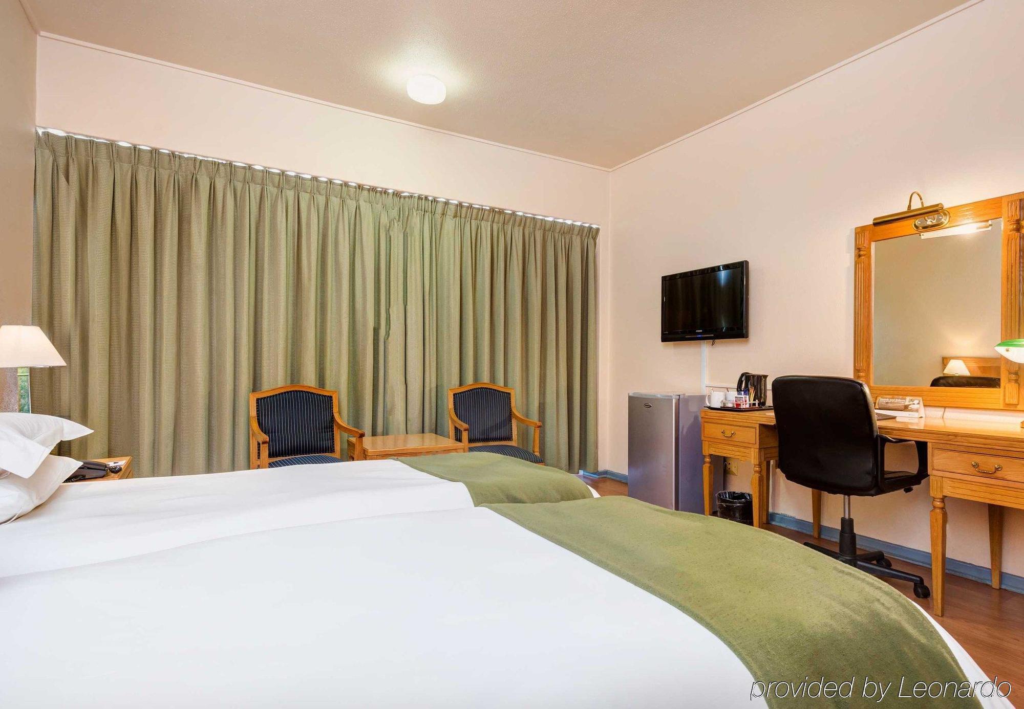 Bon Hotel Bloemfontein Central ภายนอก รูปภาพ